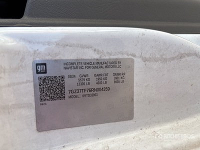 2024 GMC Savana 3500 4x2 Camiones