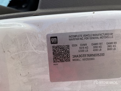 2024 Chevrolet Express 3500 4x2 Refrigerated Truck