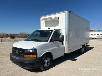 2024 Chevrolet Express 3500 4x2 Camiones