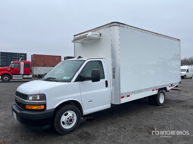 2024 GMC Savana 3500 4x2 Refrigerated Truck
