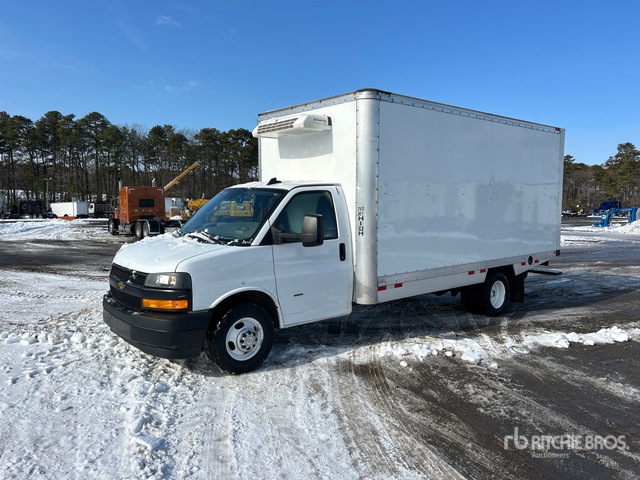 2024 Chevrolet Express 3500 4x2 Refrigerated Truck
