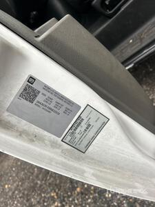 2024 GMC G3500 4x2 Refrigerated Truck