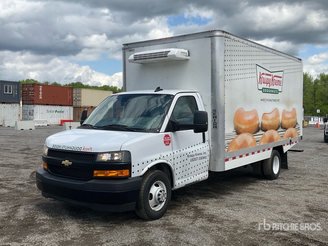 2024 GMC Savana 3500 4x2 Refrigerated Truck