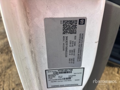 2024 GMC G3500 4x2 Refrigerated Truck