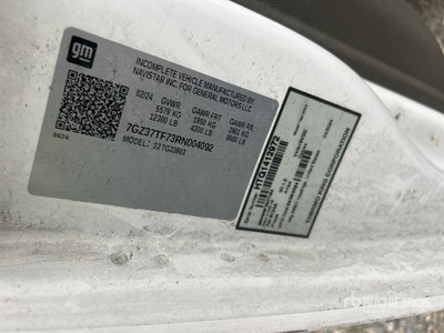 2024 GMC G3500 4x2 Refrigerated Truck