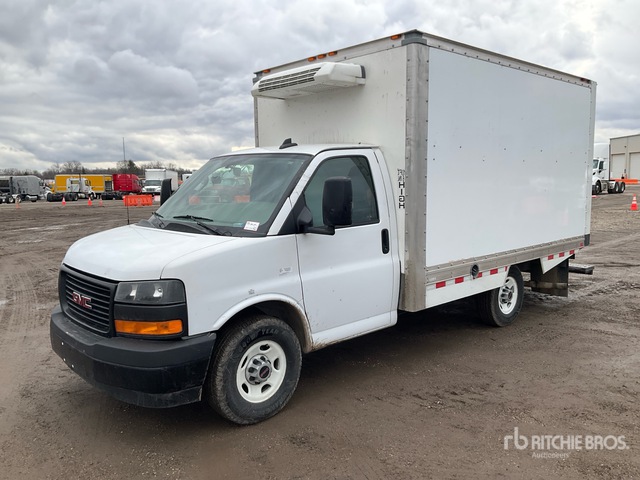 2023 GMC Savana G3500 4x2 Refrigerated Truck
