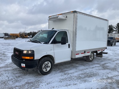2023 GMC G3500 4x2 Refrigerated Truck