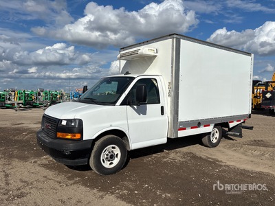 2023 GMC Savanna 3500 4x2 冷蔵トラック