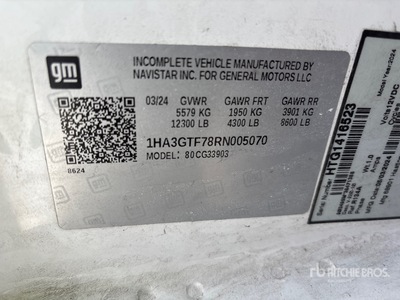 2024 Chevrolet Express G3500 4x2 Camiones