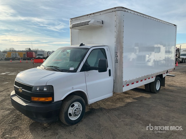 2024 Chevrolet Express G3500 4x2 Refrigerated Truck