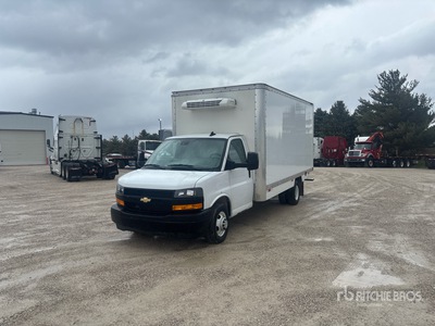 2024 Chevrolet Express G3500 4x2 Camiones