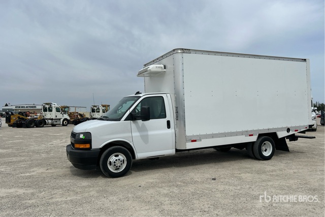 2024 Chevrolet Express G3500 4x2 Refrigerated Truck