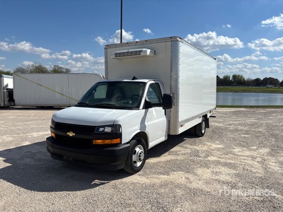 2024 Chevrolet Express G3500 4x2 Camiones