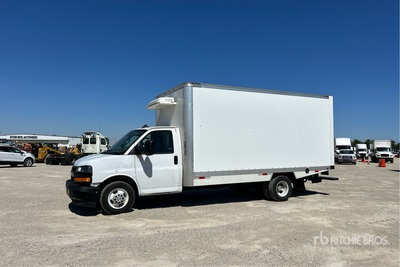 2024 Chevrolet Express G3500 4x2 Camiones
