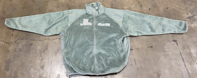 (5) Foliage Fleece Jackets & (20) Assorted Clothing