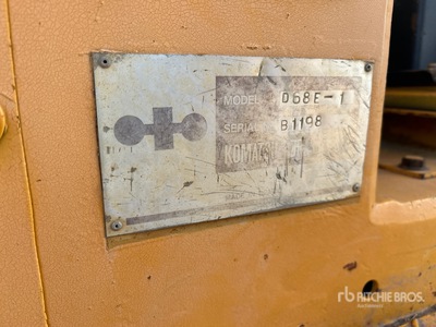 1990 Komatsu D68E-1 Crawler Dozer