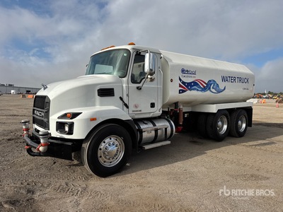2022 Mack MD 4000 gal 6x4 Autocarro per acqua