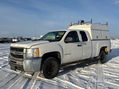 2008 Chevrolet Silverado 2500 4x4 Extended Cab بيك اب