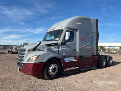 2020 Freightliner Cascadia 126 6x4 Sleeper Truck Tractor