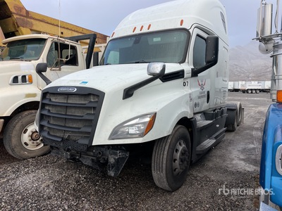 2019 Freightliner Cascadia 126 6x4 T/A Sleeper Truck Tractor (Inoperable)