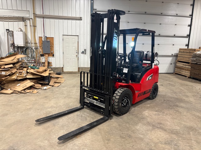 2025 VIFT FG25L 2500 kg Pneumatic Tire Tool box, fenders, duals for front Forklift (Unused) 2025 VIFT FG25L 2500 kg Pneumatic Tire Tool box, fenders, duals for front Forklift (Unused)