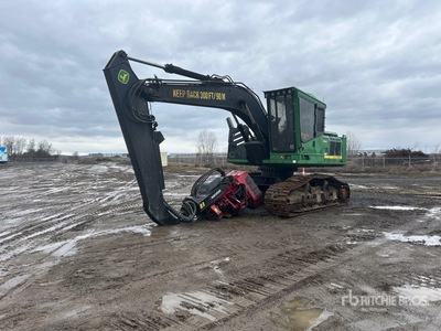 2015 John Deere 2154D Procesor