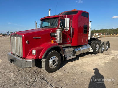 2012 Kenworth T800 8x4 Tri/A Sleeper Truck Tractor