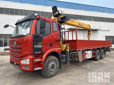 XCMG SQS350 14 ton on 2024 FAW J6L-280 6x4 Flatbed Truck with Crane
