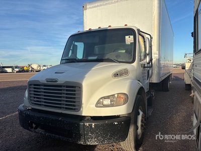 2012 Freightliner M2 106 4x4 Furgoneta caja cerrada (Inoperable)