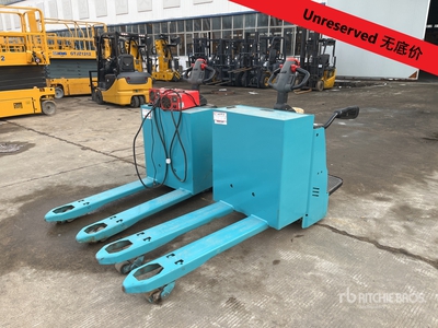 Quantity of (2) 2021 Baoli EP20-111 2000 kg Electric Pallet Jack