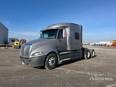 2015 International ProStar+ 112 6x4 Cabina con cuccetta per trattore stradale