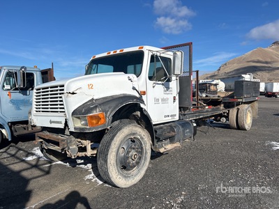 1994 International 4900 T/A Day Cab Truck Tractor