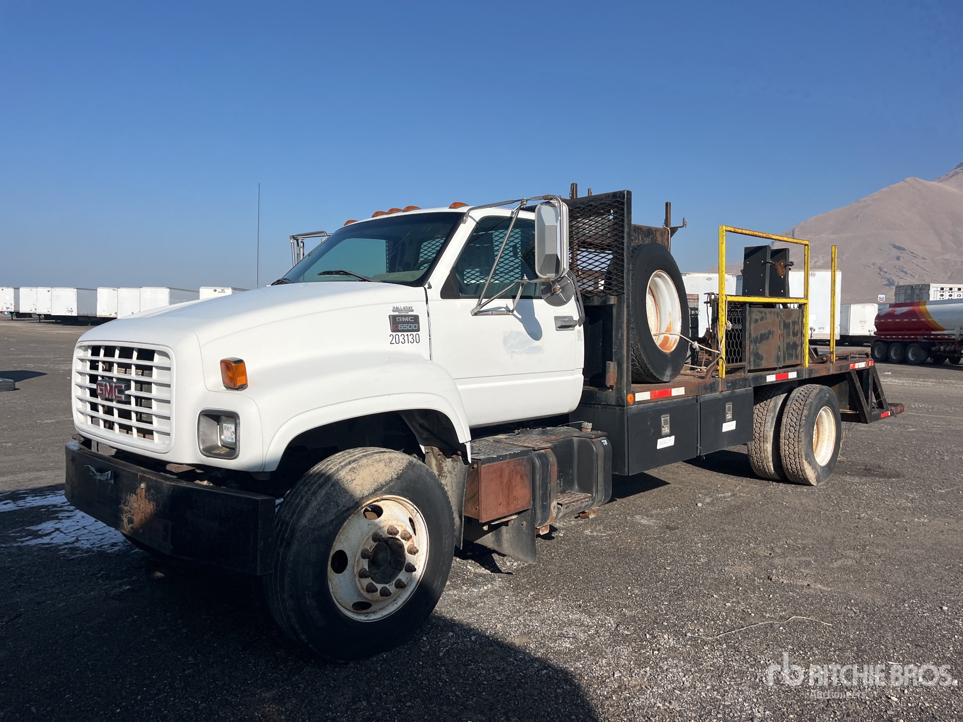 1999 GMC C6500 4x2 Flatbed Truck (Inoperable)