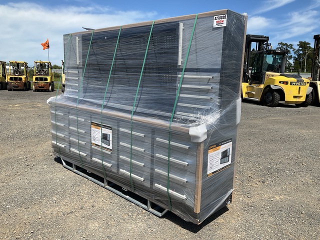 LEAP LT112TC30D 2850 mm 30-Drawer Workbench (Unused) LEAP LT112TC30D 2850 mm 30-Drawer Workbench (Unused)