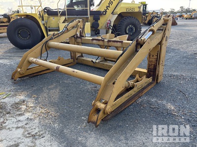Rockland PG2 2960 mm Wheel Loader Grapple - Fits Cat 966M