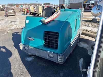 2018 Tennant M30-LPG Ride-On Floor Scrubber