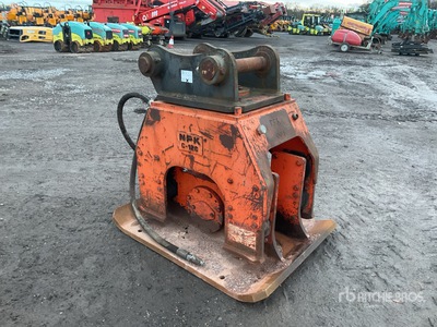 NPK C12C Excavator Plate Compactor Varios, accesorio para excavadora