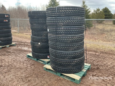 Quantity of (16) Bossway BD525 11R24.5 Drive Banden (Unused)