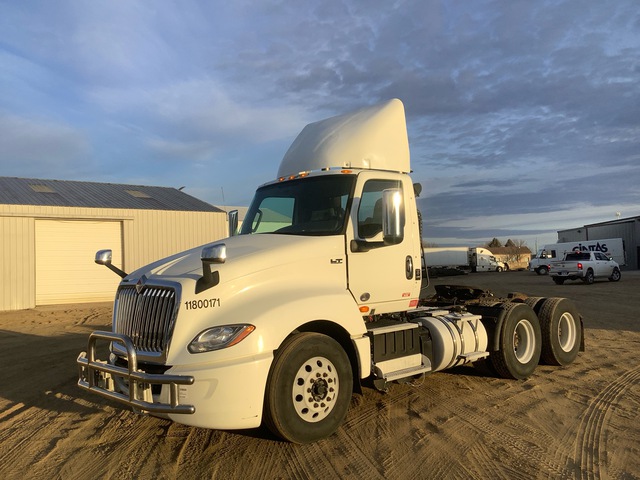 2018 (unverified) International LT 6x4 T/A Day Cab Truck Tractor