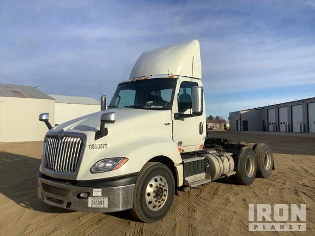 3HSDZAPR8JN633346 International Lt 625 Photo 1