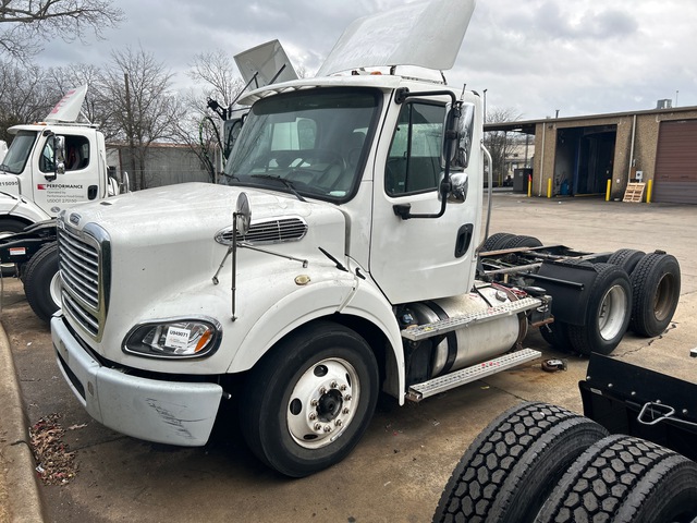 2015 Freightliner M2 112 6x4 T/A Day Cab Truck Tractor (Inoperable)