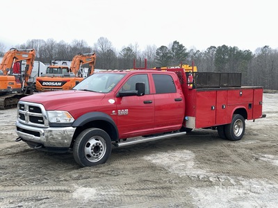 2016 Ram 5500 4x2 Crew Cab Utility Truck