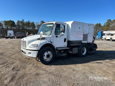 2005 Elgin on 2007 Freightliner M2 106 Sweeper Truck