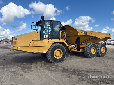 2022 Cat 725 Knickgelenkter Muldenkipper