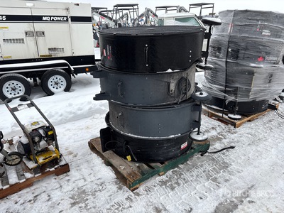 Quantity of (4) 44" Fan