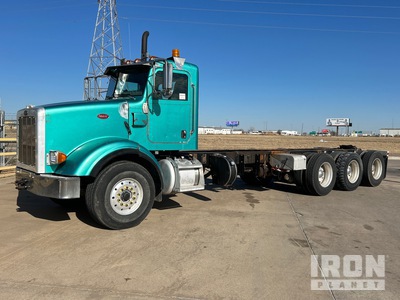 2014 Petebilt 365 8x6 Cabina y chasis