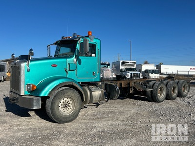 2014 Peterbilt 365 8x6 Cabina y chasis