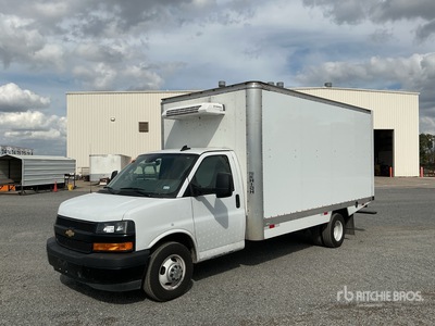 2024 Chevrolet Express G3500 4x2 Camiones