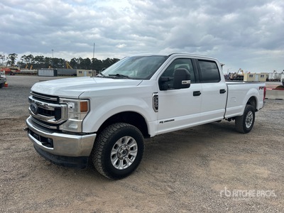 2022 Ford F-350 XLT 4x4 Crew Cab Pickup