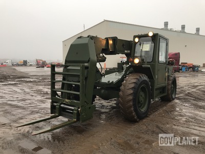 SkyTrak 6000M Telehandler